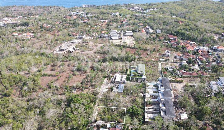 Picturesque 1000m2 Of Land In Pecatu With Ocean Views 2