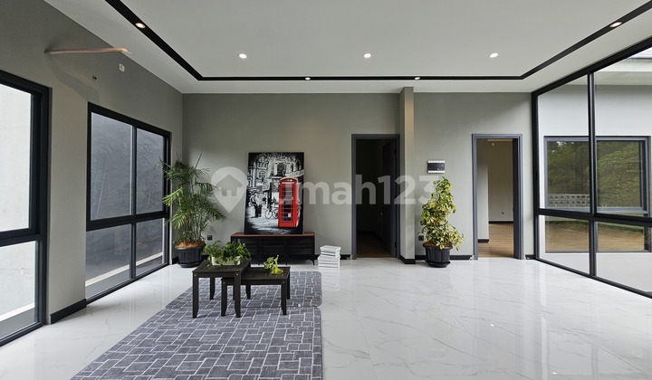 Rumah 3 Lantai, Lingkungan Asri, di Cluster Banyan Village - The Green Bsd Rumah 3 Lantai, Lingkungan Asri, di Cluster Banyan Village - The Green Bsd