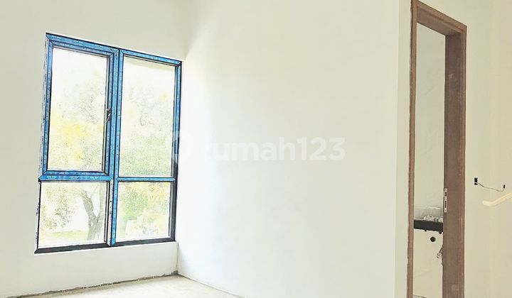 For Sale: Nice House, Green Environment, Ready to Occupy, in Foresta BSD City 2