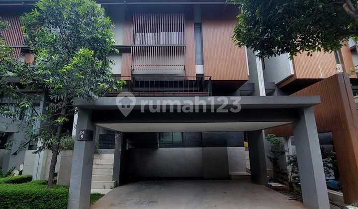 Dijual Rumah Bagus, Lingkungan Asri, Siap Huni, di Green Wich Cluster Caelus Bsd