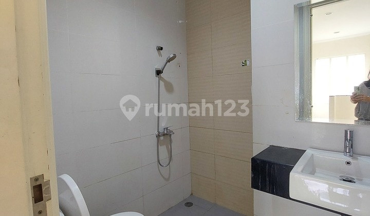 Rumah Bagus, Lingkungan Asri, Siap Huni, di Cluster Maxwell Gading Serpong 2