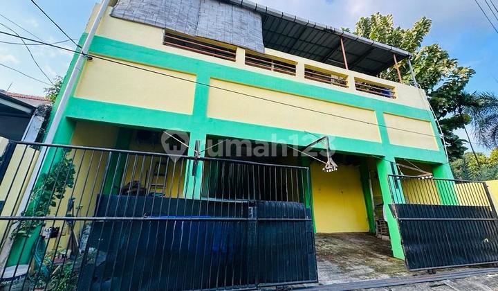 Dijual Kosan 2 Lantai, Lokasi Strategis, di Bintaro