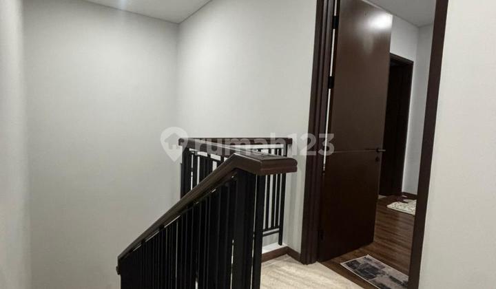 Rumah Lingkungan Asri, Siap Huni, di The Zora Bsd 2