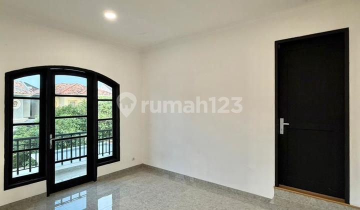 Dijual Rumah Bagus, Lingkungan Asri, Siap Huni, di Puspita Loka Bsd 2