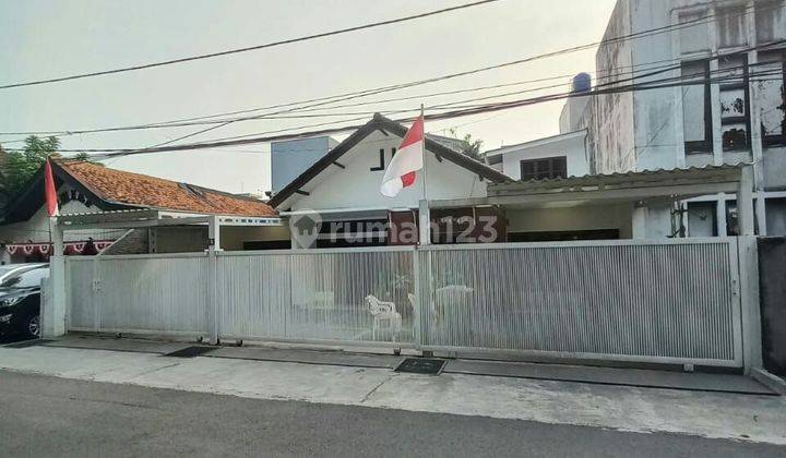 Rumah Siap Huni Terawat Di Area Elite  1