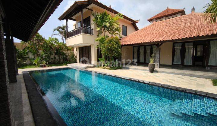 Disewakan/Dijual Villa Private Pool Ada Cctv Di Nusa Dua  1