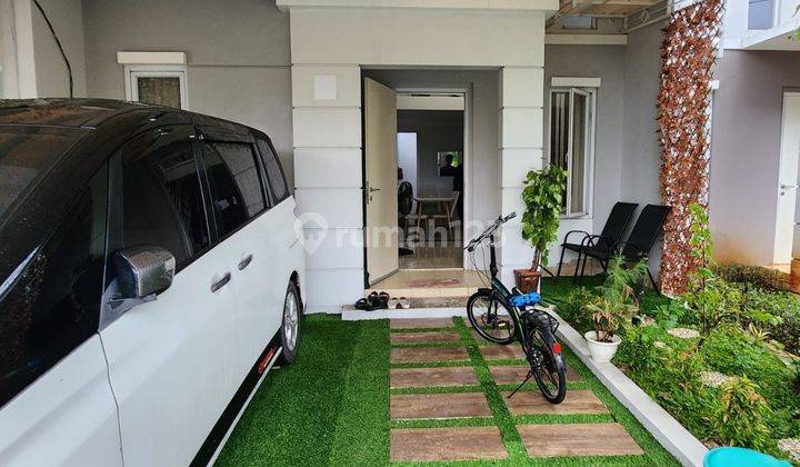 Rumahnya minimalis dua lantai jual murah lokasi di sumarecone Bekasi barat Rumah 2 Lantai SHM Sudah Renovasi Timur 2