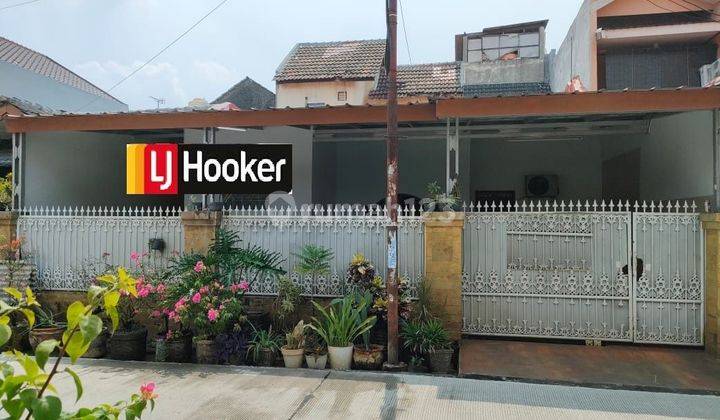 Dijual Rumah Besar Dua Lantai Di Dalam Perumahan Rumah 2 Lantai Shm Sudah Renovasi Timur 1