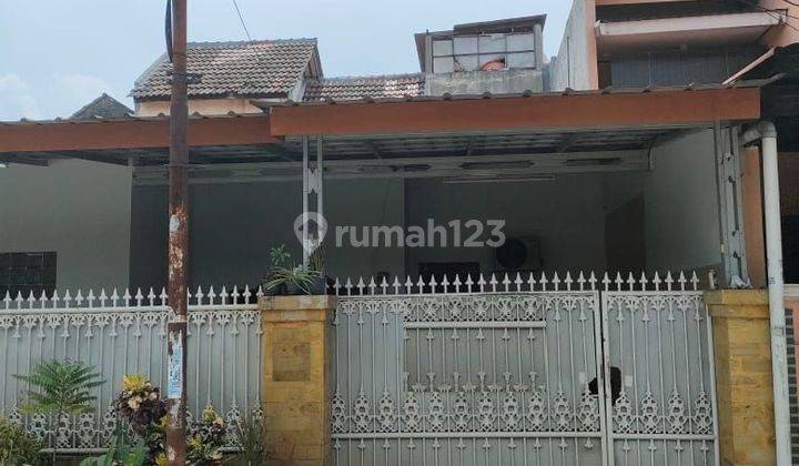 Dijual Rumah Besar Dua Lantai Di Dalam Perumahan Rumah 2 Lantai Shm Sudah Renovasi Timur 2