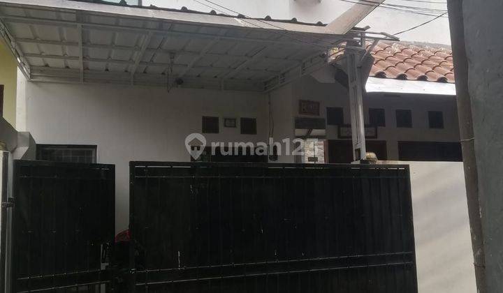 Rumah Dua Lantai Di Jakarta Timur Rumah 2 Lantai Shm Sudah Renovasi Timur 2