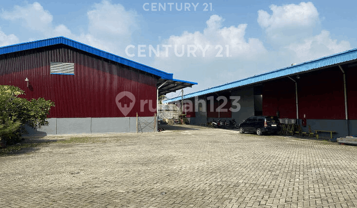Ready-to-Use Warehouse 392 M2 Cimanggis Warehouse R2236 Ready-to-Use Warehouse 392 M2 Cimanggis Warehouse R2236