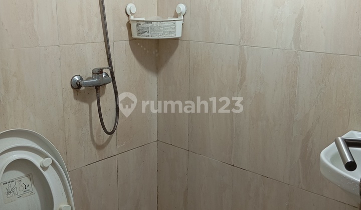 At Perumahan Taman Kopo Indah V, Rahayu, Margaasih, Bandung, West Java, Indonesia, 40218, Kopo, Good Title House. 2