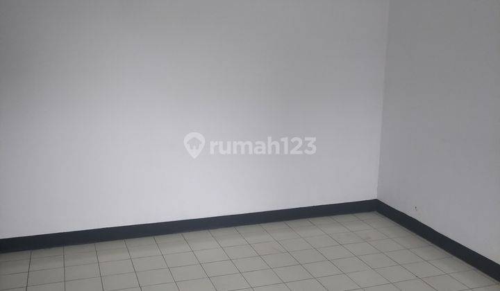 Rumah Siap Huni Shm - Sertifikat Hak Milik Sudah Renovasi Kontrakan Unfurnished Di Taman Kopo Indah , Margaasih 2