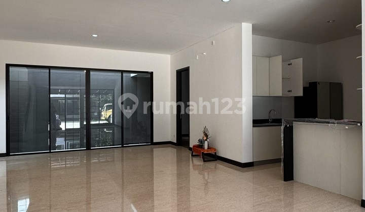 Brand New 3-Storey House (9X16) in Hiera Welton, BSD City