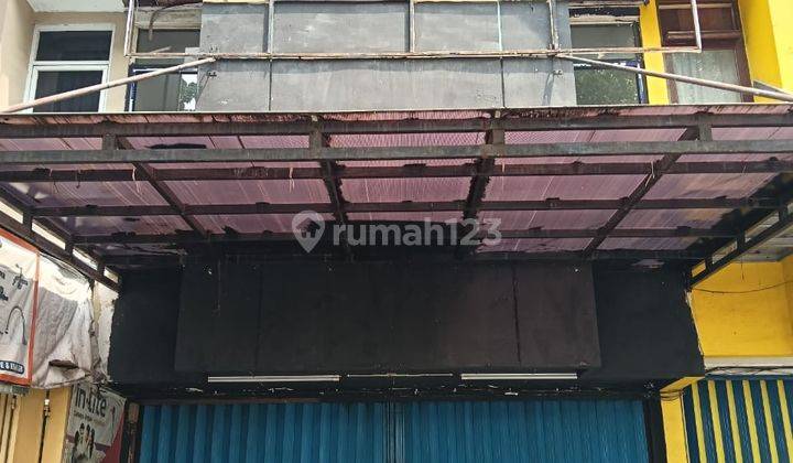 Ruko 2 Lantai Dekat Mal Transmart di Graha Raya 1