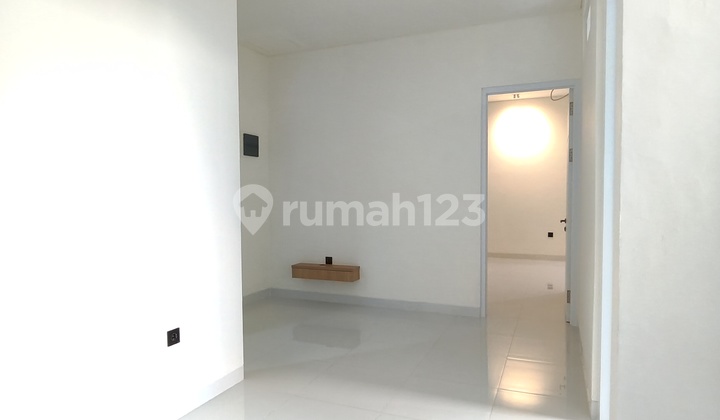 Dijual Rumah Hoek Tulen Minimalis Kontemporer 2 Lantai di The Eminent BSD City 2