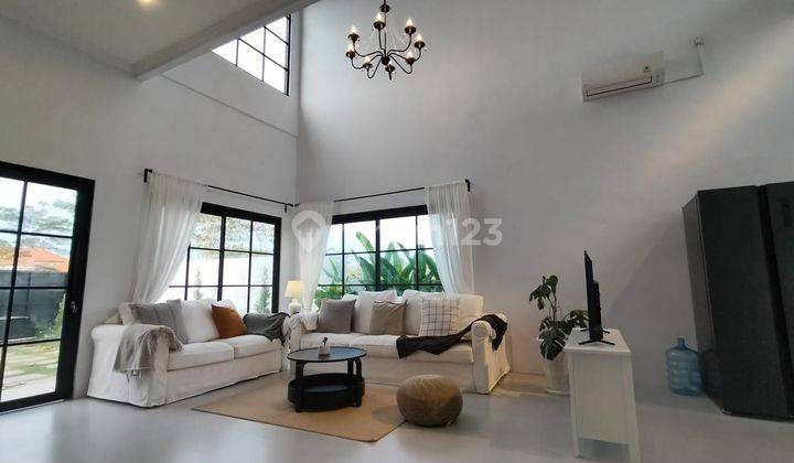 White Villa Cantik Apik di Kutuh Nusa Dua Bali Full Furnish 1