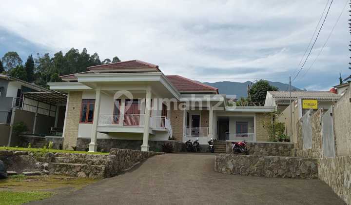DIJUAL VILLA CISARUA PUNCAK LOKASI DEKAT WISATA TAMAN SAFARI (5MENIT) DIJUAL VILLA CISARUA PUNCAK LOKASI DEKAT WISATA TAMAN SAFARI (5MENIT)
