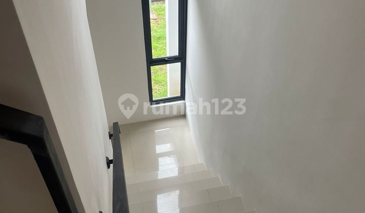 Dijual Rumah 2 Lantai di Cluster Yuthica Bsd City - Lokasi Strategis 2