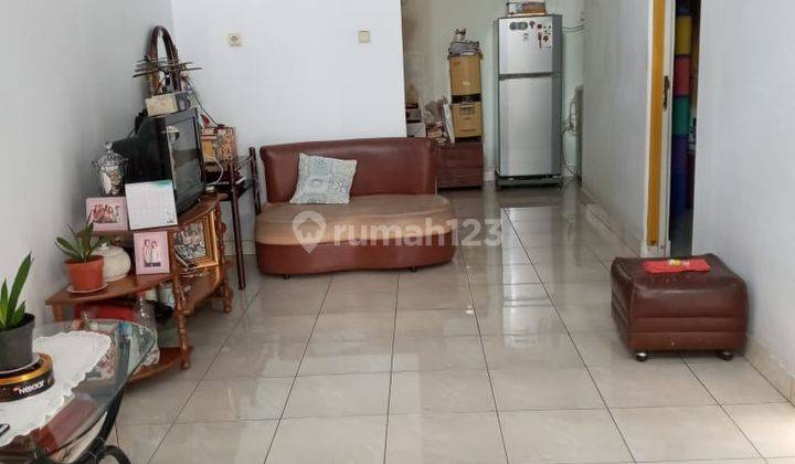 Rumah 1,5 Lantai Hadap Timur di Sektor 6 Gading Serpong  2