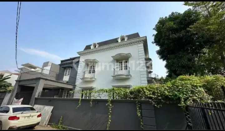 Luxury Hook House in Tanah Kusir, South Jakarta