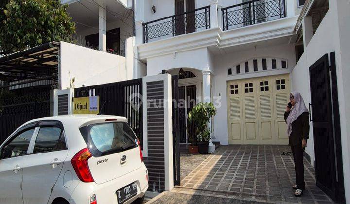 Rumah 2 Lantai Furnished Siap Huni Di Pejaten Jaksel 1