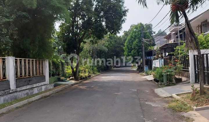 For Sale 2-Story Ready-to-Occupy House in a Strategic Position at Taman Laguna 2