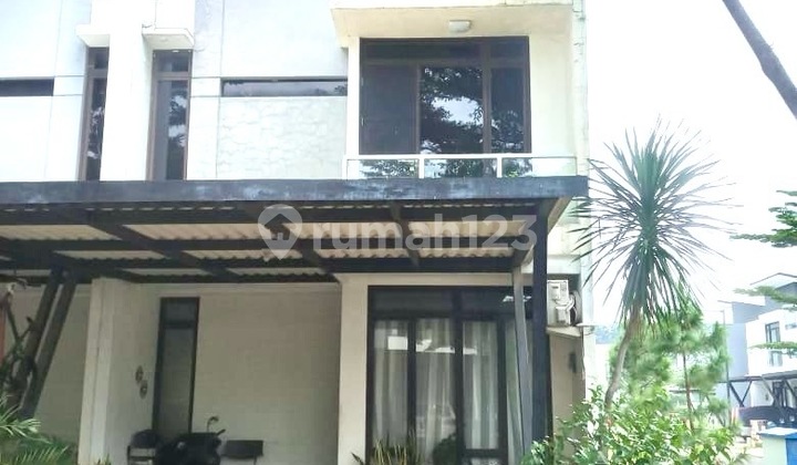Rumah 2 Lantai Siap Huni Posisi Hook Di Cluster Favorite Di Metland Transyogie 1