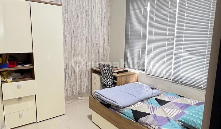 Ready-to-Occupy 2-Story House for Quick Sale in Kota Wisata 2