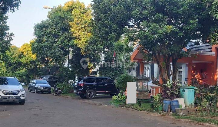 Rumah 2.5 Lantai Sudah Dak Dengan Furnish Dijual Di Kota Wisata 2