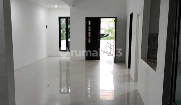 House for Sale Quick Renovated Ready to Occupy in Golf Hill 2