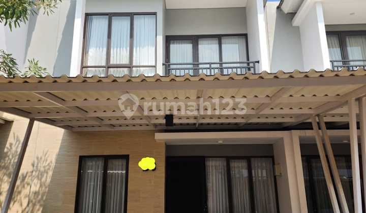 Dijual Rumah 2 Lantai Siap Huni Semi Furnish di Premier Estate 3