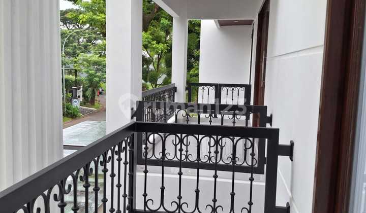 Di Jual Rumah 2 Lanta dengan Furnish Mewah Boulevard Citra Gran 2