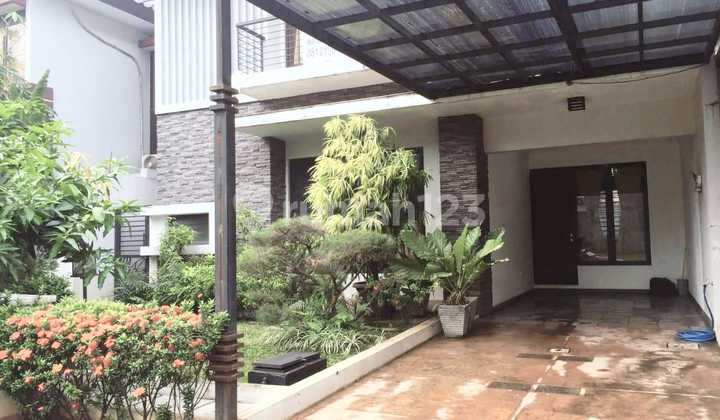 Di Jual Rumah 2 Lantai Siap Huni di Legenda Wisata 2