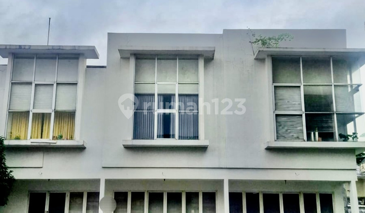 For Sale: 2-Story Shophouse Ready to Occupy, Semi-Furnished in Citra Gran. 1