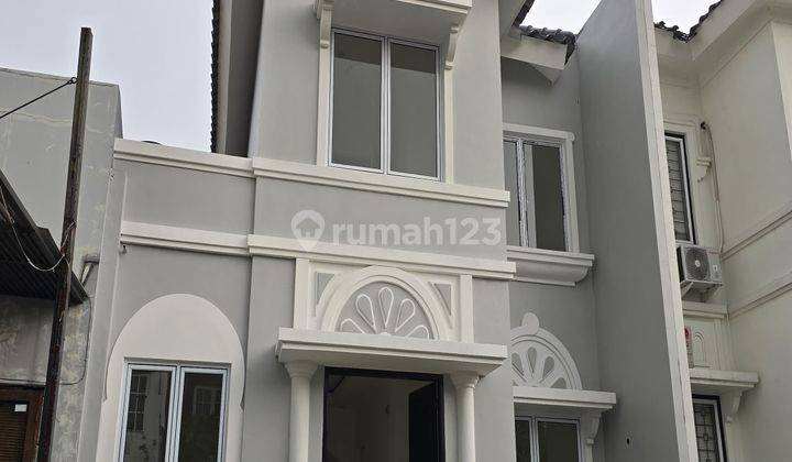 Rumah Cantik 2 Lantai Siap Huni Di Legenda Wisata 1