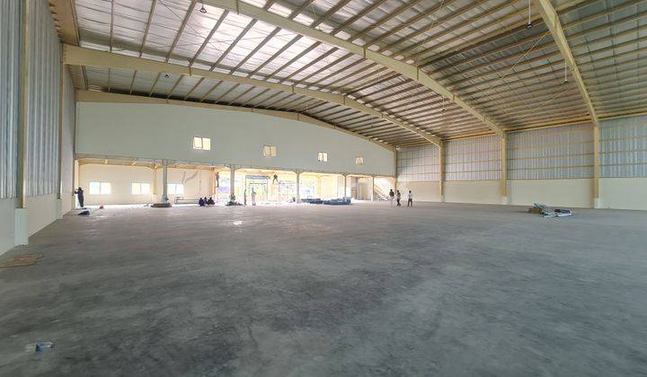 Disewakan Standard Factory Building Full Loading Dock  Delta Silicon Lippo Cikarang, Bekasi 1