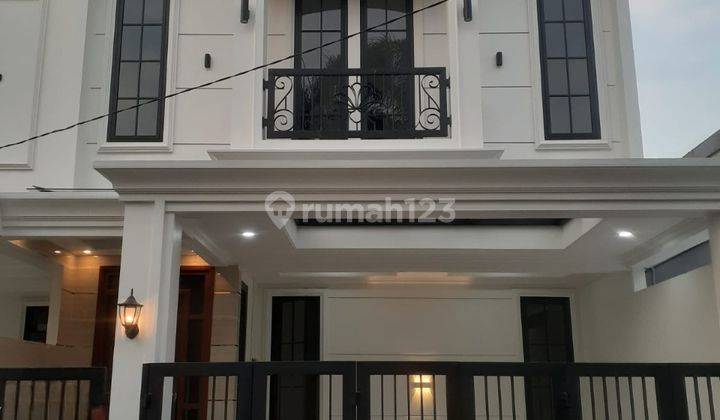 Dijual Rumah Modern Classic Siap Pakai di Daerah Cinere Jakarta Selatan 1