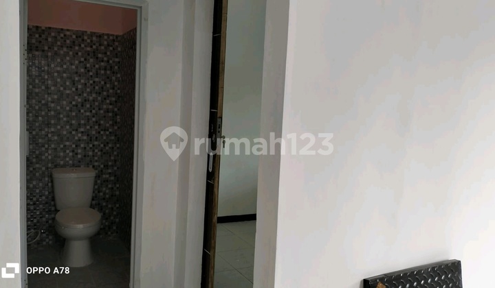 DISEWAKAN RUMAH BARU Wiguna Timur dekat UPN, tol. bandara juanda, Merr 2