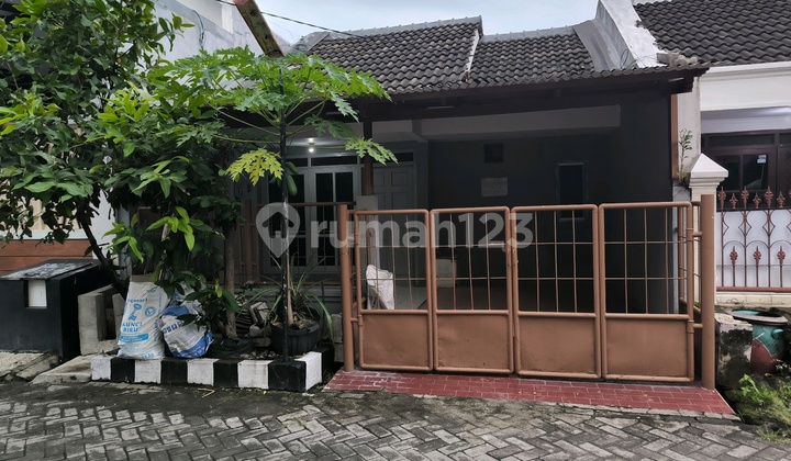 Sewa Rumah Nyaman Wiguna Timur Rungkut Strategis Dekat Bandara Juanda