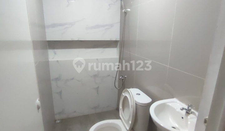 Wonorejo Rungkut near Greenlake, Semanggi Tourism, Gunawangsa. 2