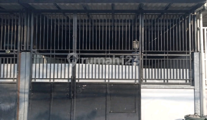 2-Story SHM House in Lebak Rejo, Surabaya, Ready to Occupied Near Grand Kenjeran 2-Story SHM House in Lebak Rejo, Surabaya, Ready to Occupied Near Grand Kenjeran