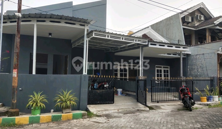 DISEWAKAN RUMAH BARU Wiguna Timur dekat UPN, tol. bandara juanda, Merr