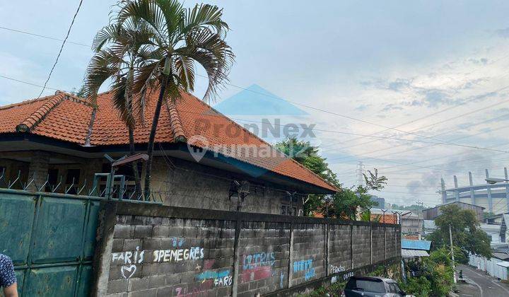 NOL jalan raya Veteran dekat tol 2