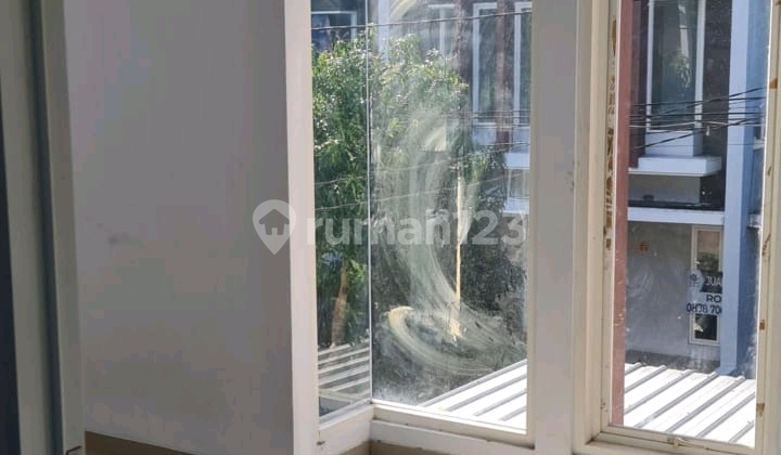 Sewa Rumah 2 Lantai Rungkut Surabaya Green Semanggi 2