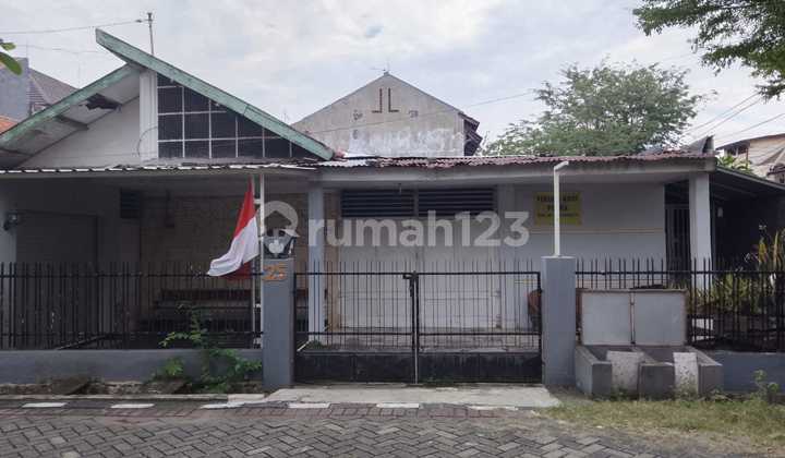 Karang Menur dekat Univ. Airlangga