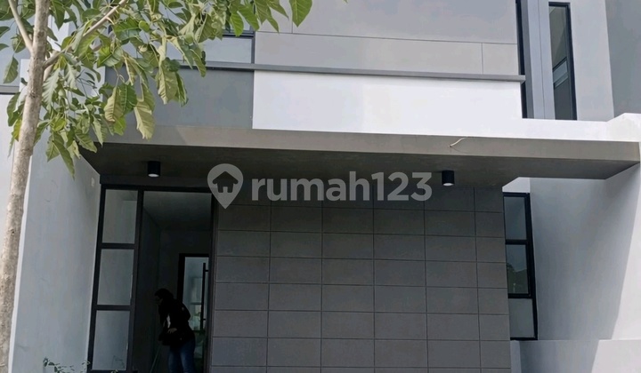 New Citraland Kedamean Gresik 2-Storey House for Sale/Rent 1