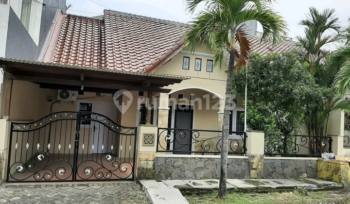 Rumah Dijual Babatan Pratama Strategis Dekat Royal Residence, Pakuwon