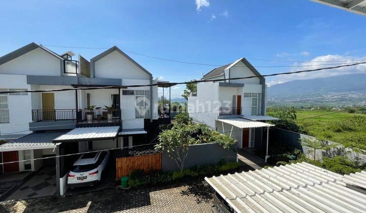 Rumah 2lantai Villa di Lereng Gunung Arjuna Terbaik 1