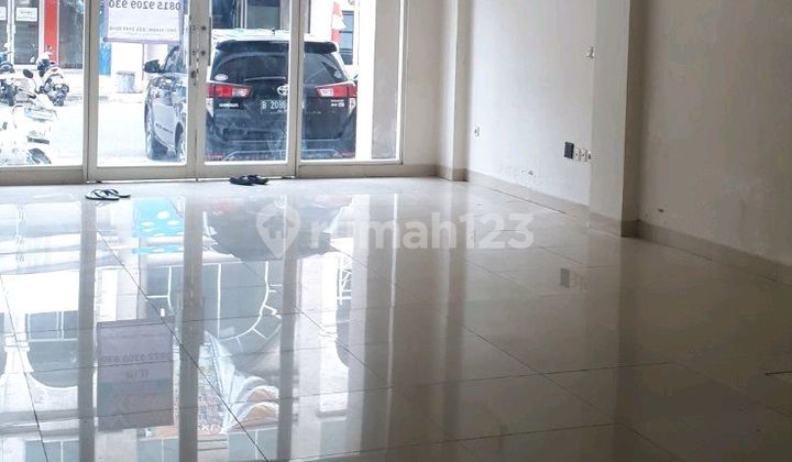 For Rent: Grand Galaxy Park Shop House